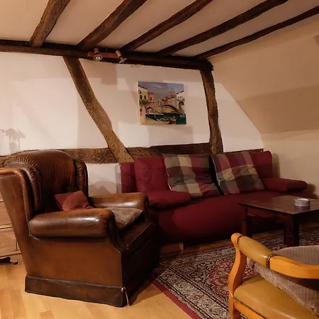 Rur-partie Apartment *